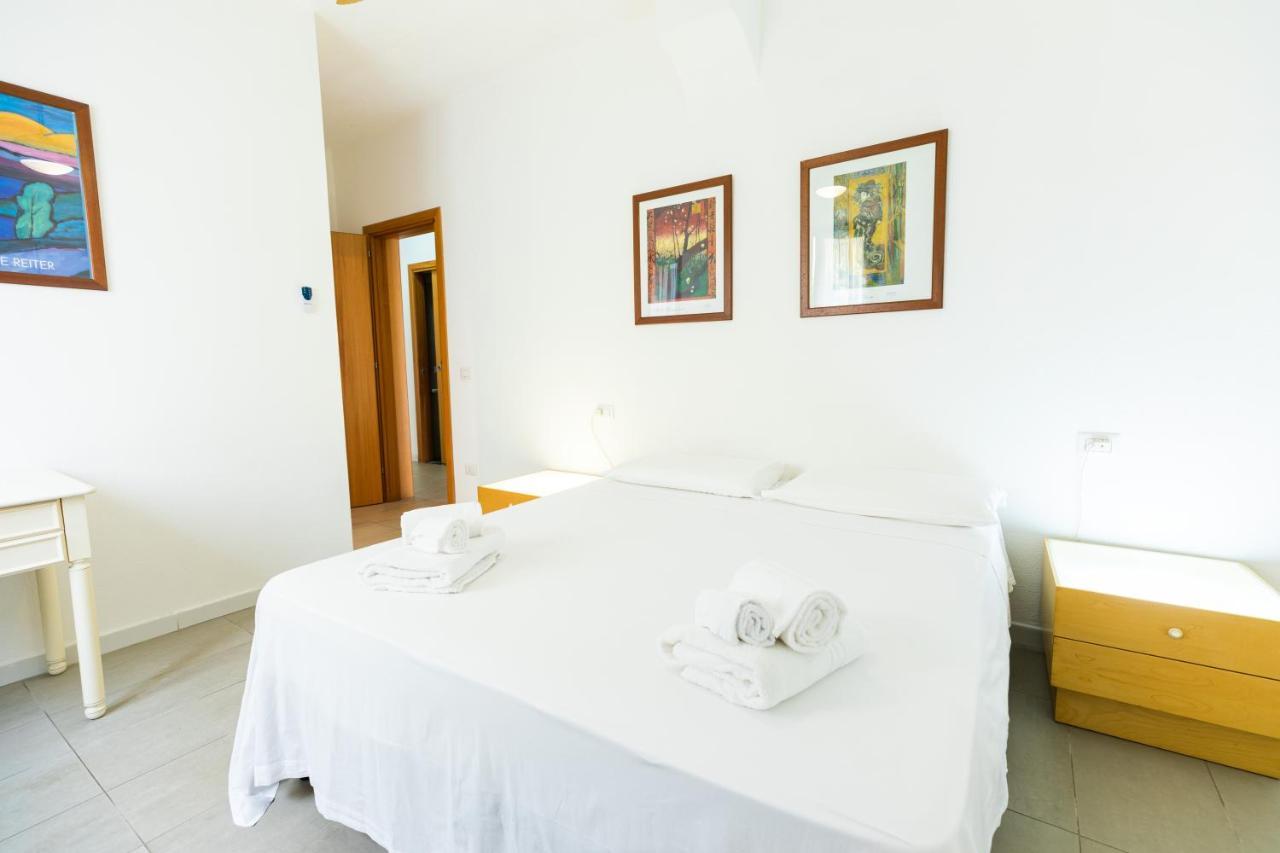 Theo'S Rooms Олбия Екстериор снимка